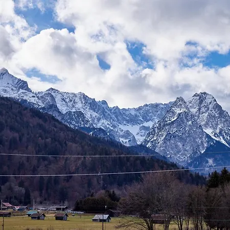 Auszeitberg Appartement Garmisch-Partenkirchen Buitenkant foto